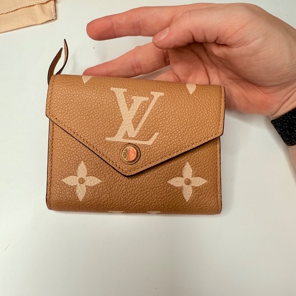 Louis Vuitton Victorine Wallet – Monogram Empreinte Leather (M81459) - Picture 3 of 14